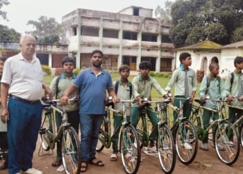 साइकिल मिलने से ड्रॉप आउट बच्चों की संख्या में कमी आएगी:रविराज