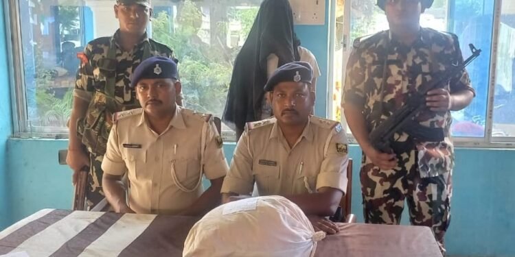 3.180 किलोग्राम गांजा के साथ तस्कर गिरफ्तार