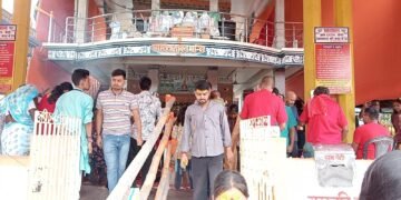 पहली सोमवारी मे भागलपुर के बाबा बुद्धेश्वर नाथ महादेव मंदिर में उमड़ा भक्तों का जनसैलाब