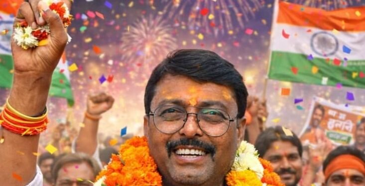 लातेहार नगर पंचायत अध्यक्ष चुनाव में भाजपा के महेश सिंह अपने प्रतिद्वंदी जेएमएम के विलासी टोपनो पर जीत हासिल की