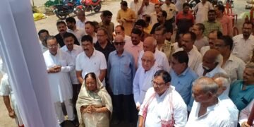 लादू बाबू की 11वीं पुण्यतिथि पर प्रतिमा का अनावरण